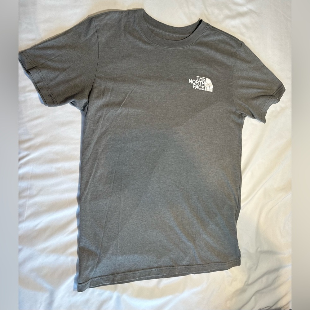 The North Face Men's‎ Medium Gray Logo Graphic Tee